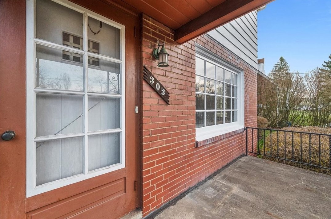 303 Idlewood Rd, Pittsburgh, PA 15235-3818