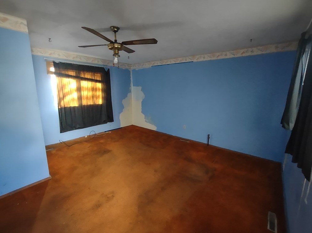 1009 37th St Ext West, Beaver Falls, PA 15010