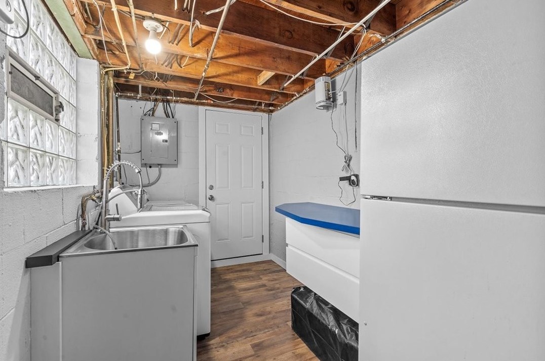 2745 Orlando Pl, Pittsburgh PA  15235-4116 exterior