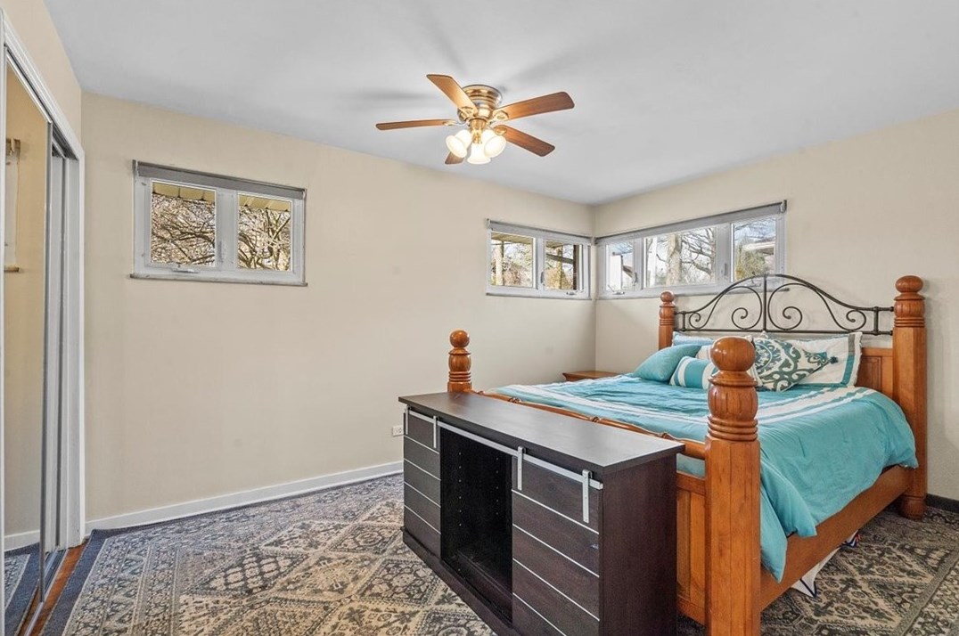 2745 Orlando Pl, Pittsburgh PA  15235-4116 exterior