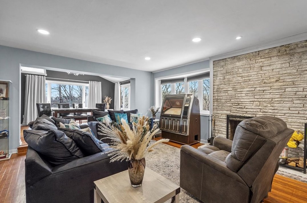 2745 Orlando Pl, Pittsburgh PA  15235-4116 exterior