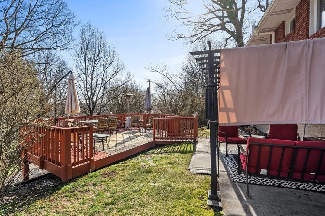 2745 Orlando Pl, Pittsburgh PA  15235-4116 exterior