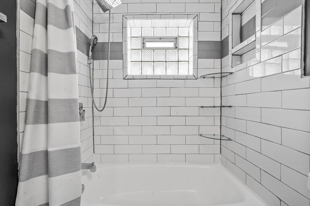 2745 Orlando Pl, Pittsburgh PA  15235-4116 exterior