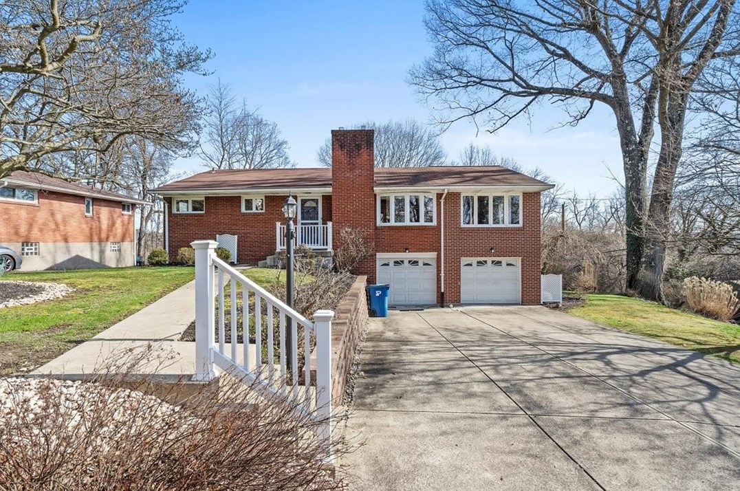 2745 Orlando Pl, Pittsburgh PA  15235-4116 exterior