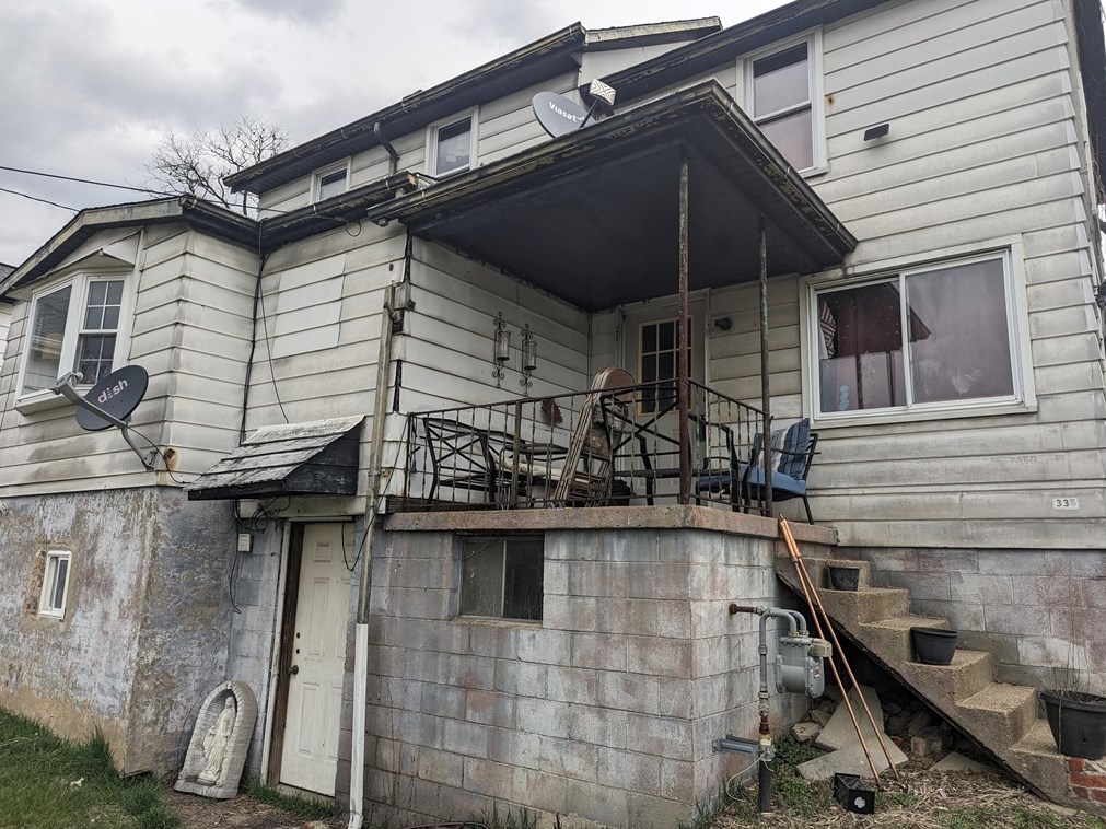 336 N Main St, Houston, PA 15342