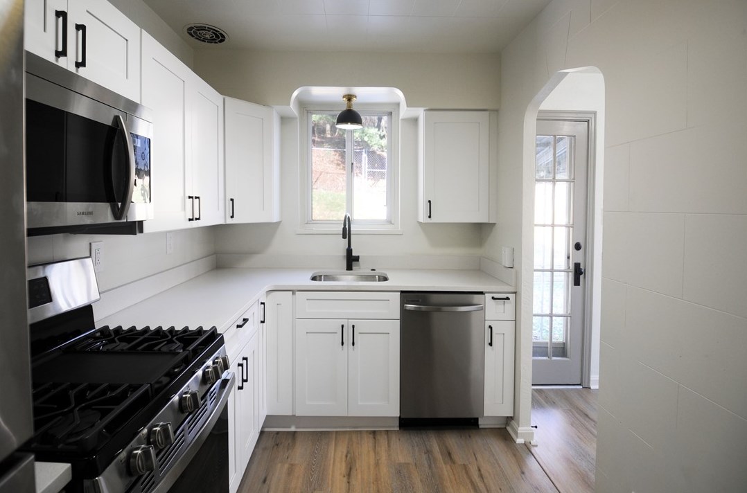 2423 Kingwood St, Pittsburgh PA  15234-3155 exterior