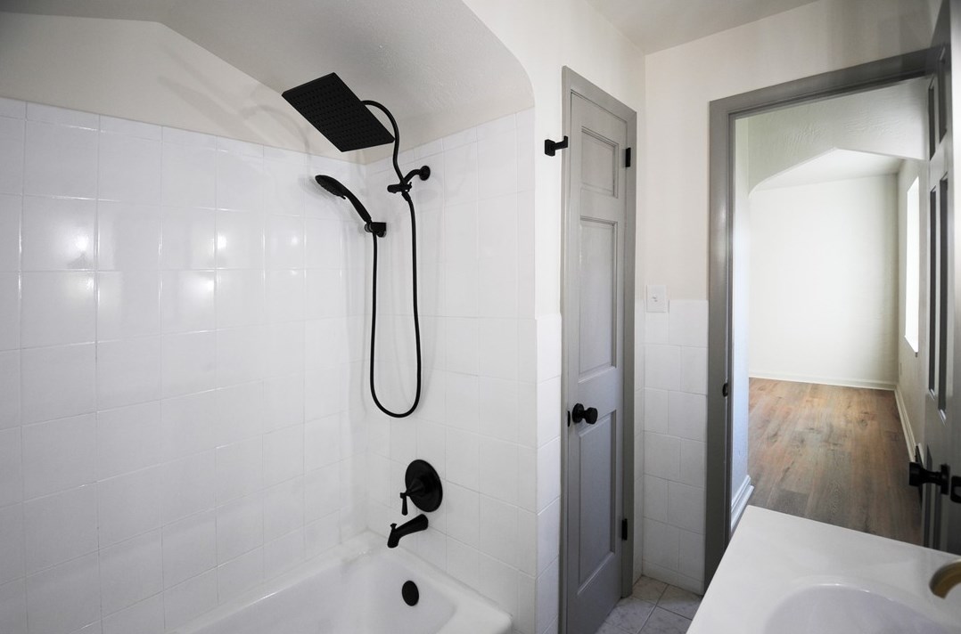 2423 Kingwood St, Pittsburgh PA  15234-3155 exterior