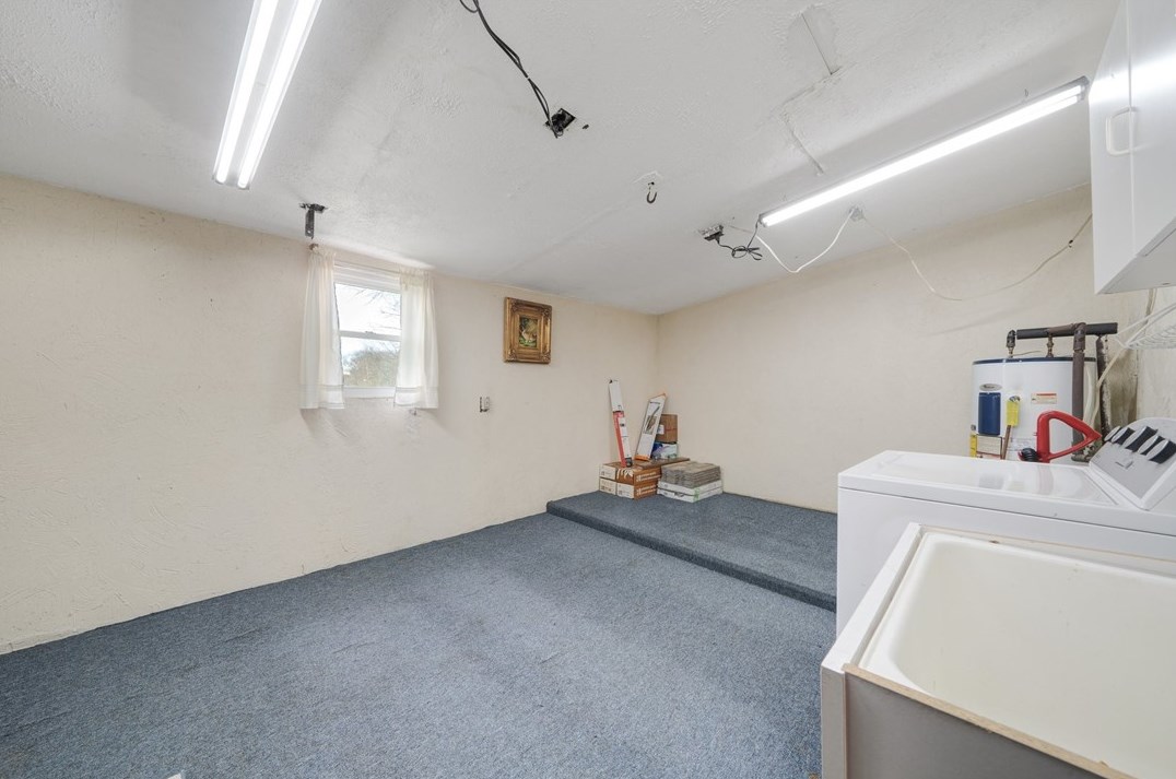 15 Rogers Dr, Latrobe PA  15650-1320 exterior