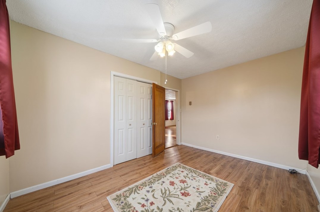 15 Rogers Dr, Latrobe PA  15650-1320 exterior