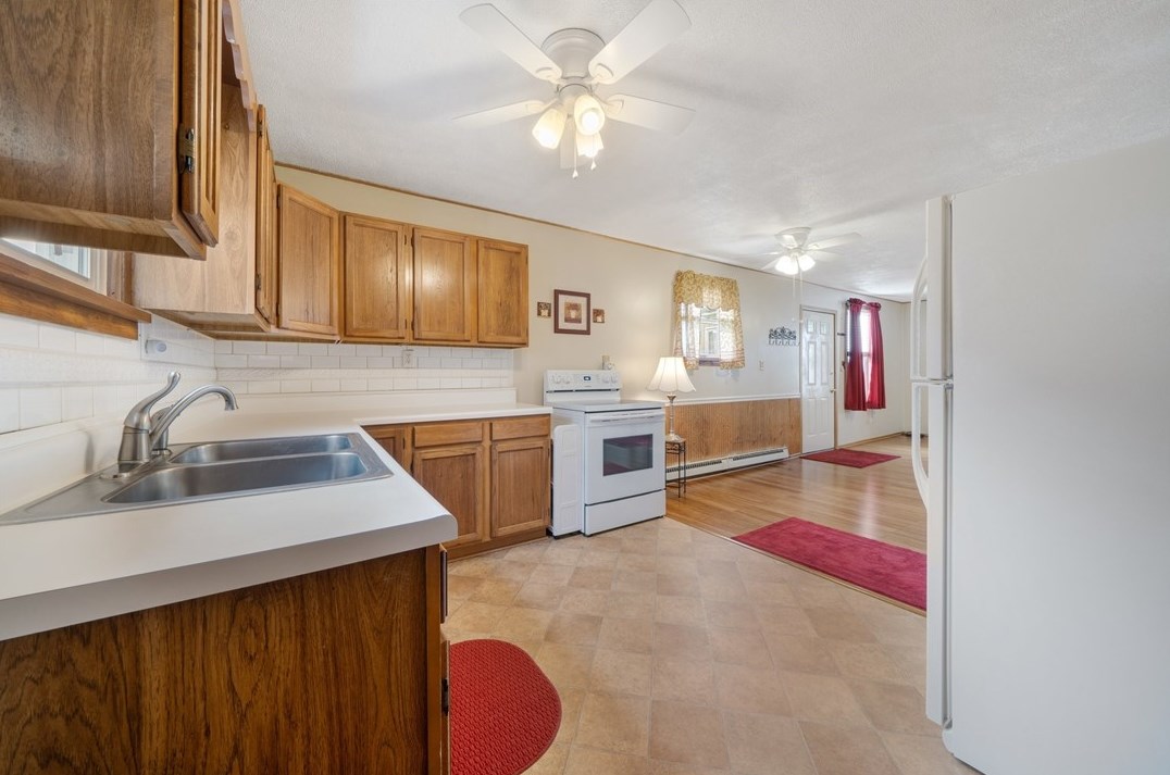 15 Rogers Dr, Latrobe PA  15650-1320 exterior