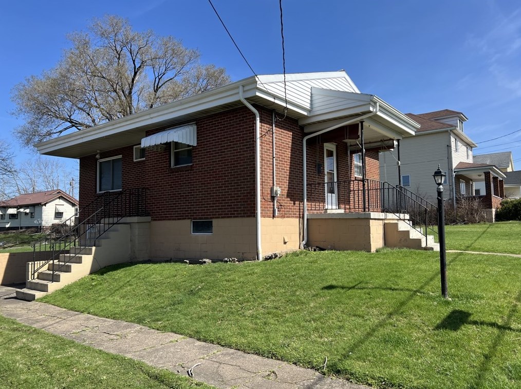25 Jane St, Oliphant Furnace, PA 15401-4534