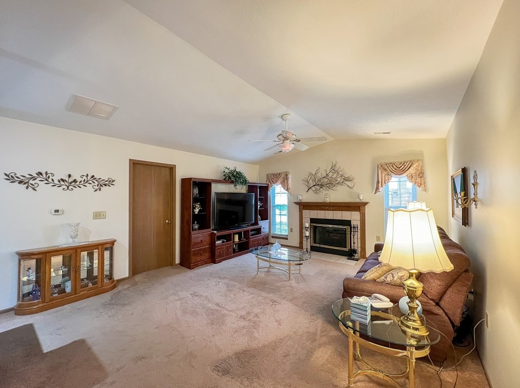 104 Brookstone Ct, Butler, PA 16001