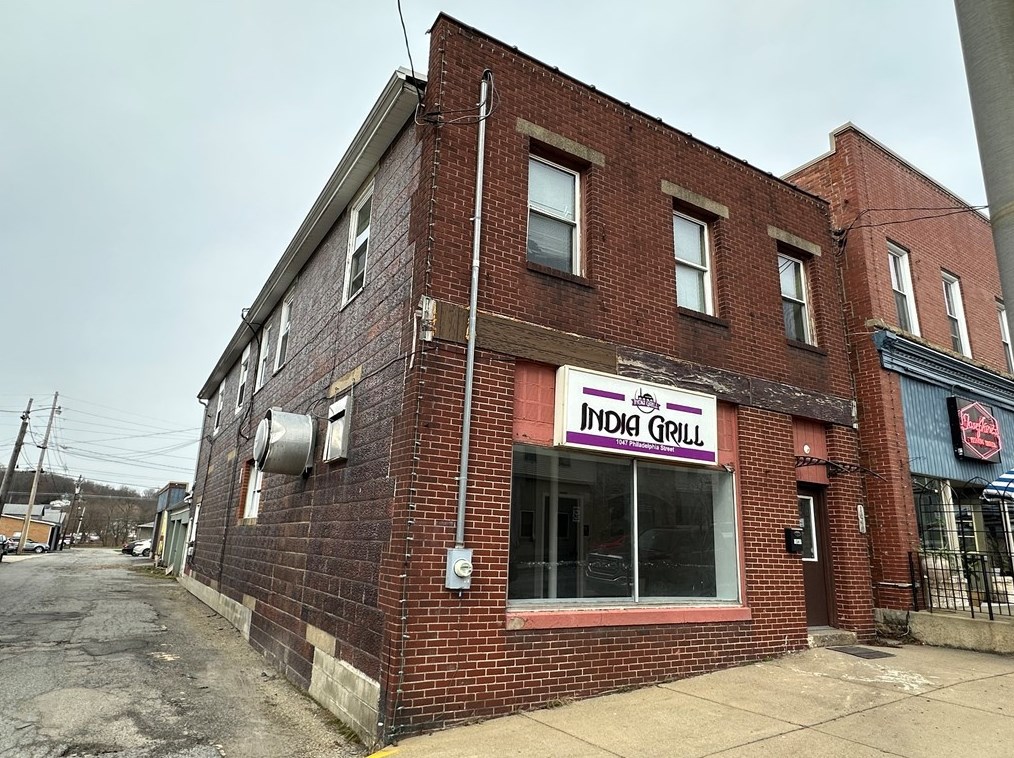 1049 Philadelphia St, Indiana, PA 15701