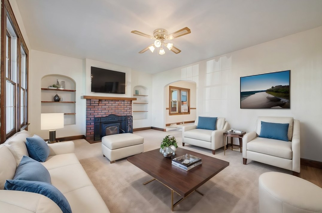 49 Laurel Ave, Washington, PA 15301-3318