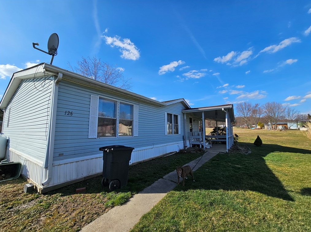 126 Country Side Dr, Valencia, PA 16059