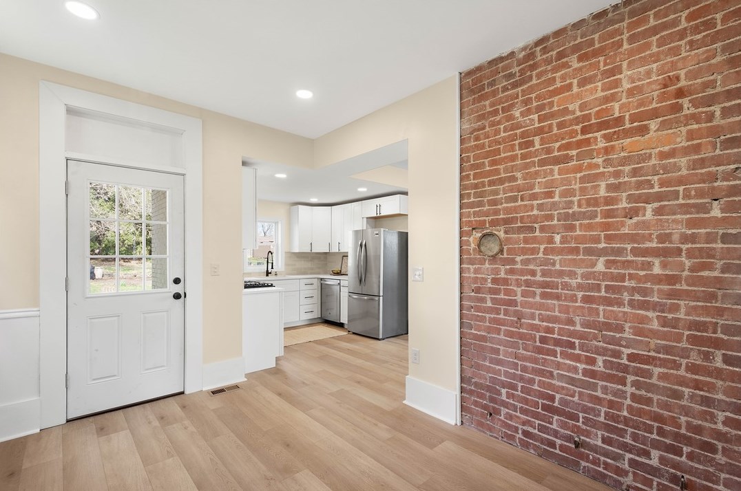 156 Linwood Ave, Pittsburgh PA 15205-3308 exterior