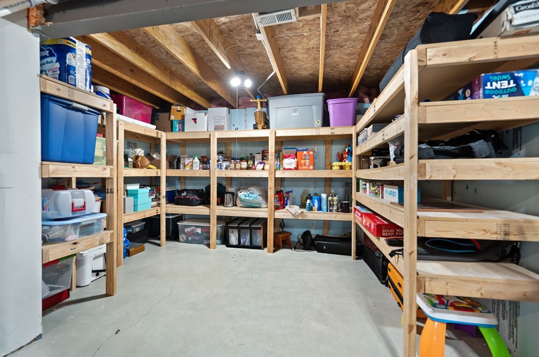 5 Puskar Ln, Canonsburg PA  15317-1998 exterior