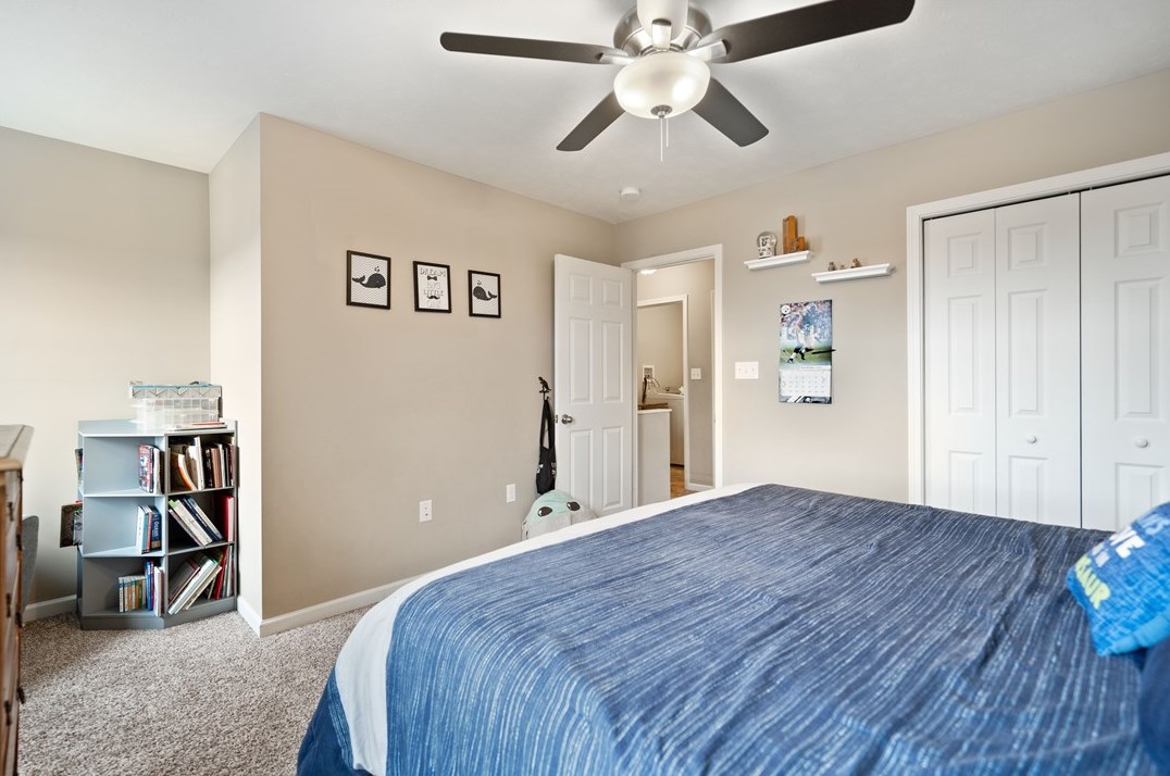 5 Puskar Ln, Canonsburg PA  15317-1998 exterior