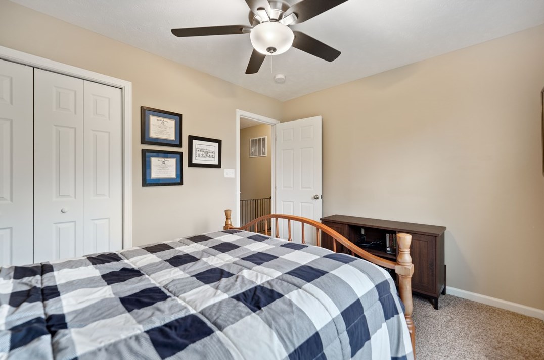 5 Puskar Ln, Canonsburg PA  15317-1998 exterior