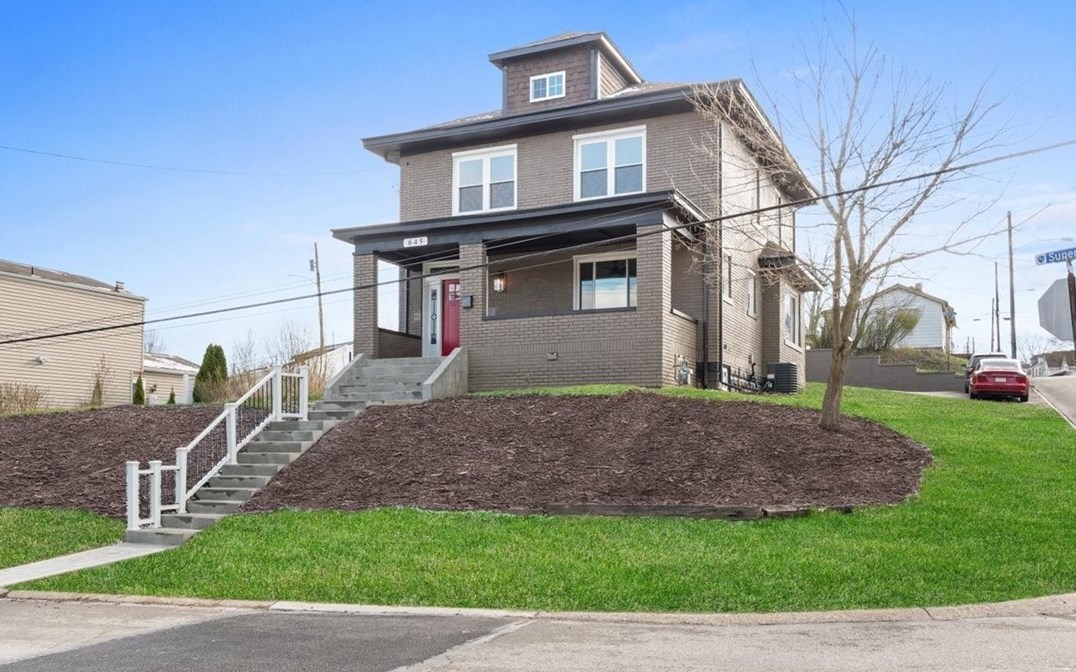 645 Superior St, Collier Township, PA 15106