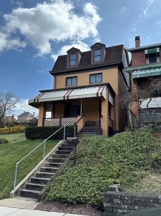 346 Linnview Ave, Pittsburgh, PA 15210-3722
