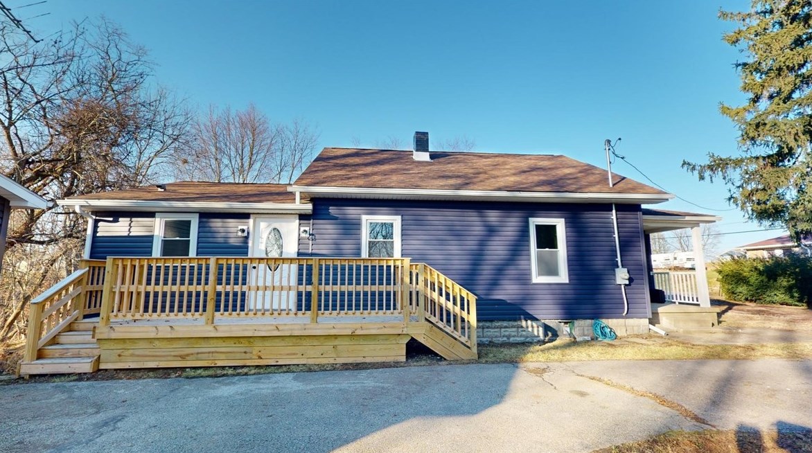 1298 Cascade Rd, Monaca PA  15061-1026 exterior