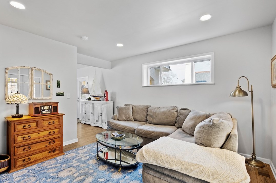 145 Main Entrance Dr, Pittsburgh PA  15122-1153 exterior