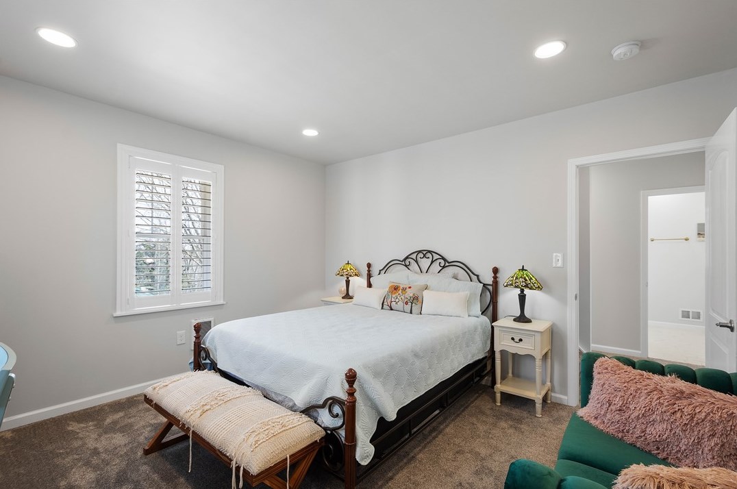 145 Main Entrance Dr, Pittsburgh PA  15122-1153 exterior