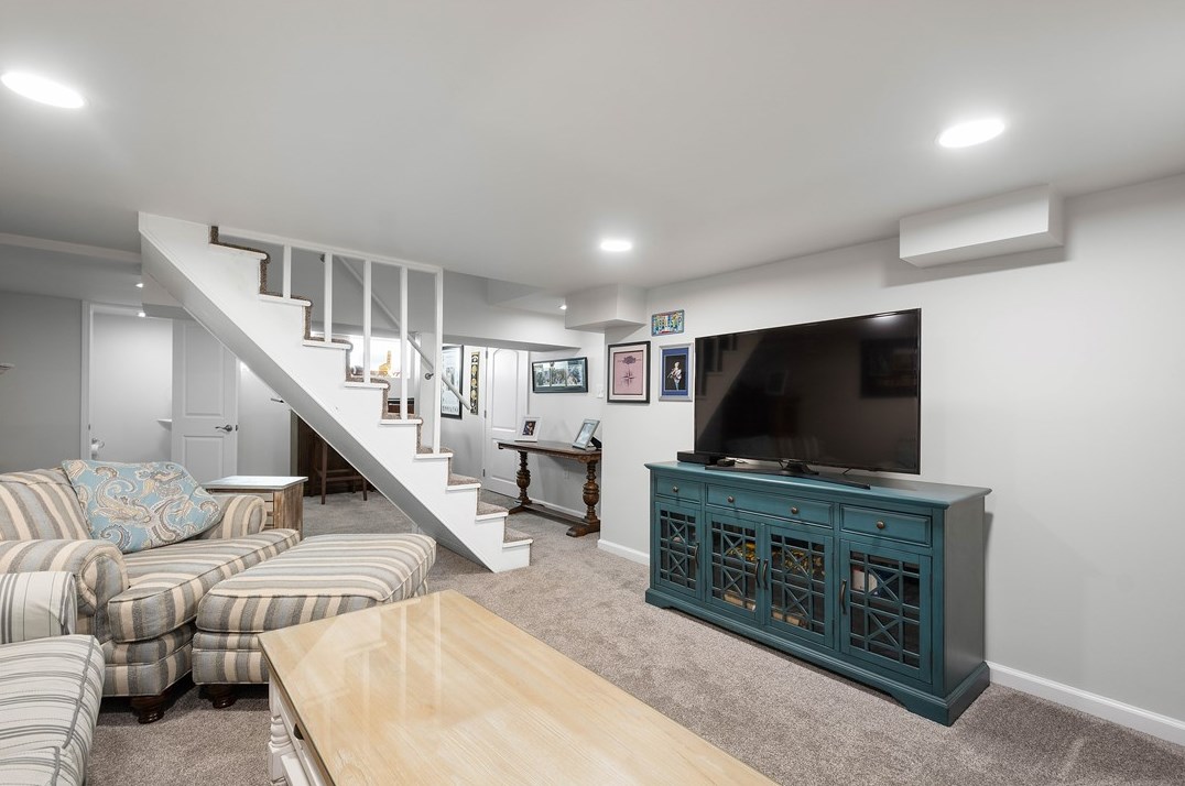 145 Main Entrance Dr, Pittsburgh PA  15122-1153 exterior