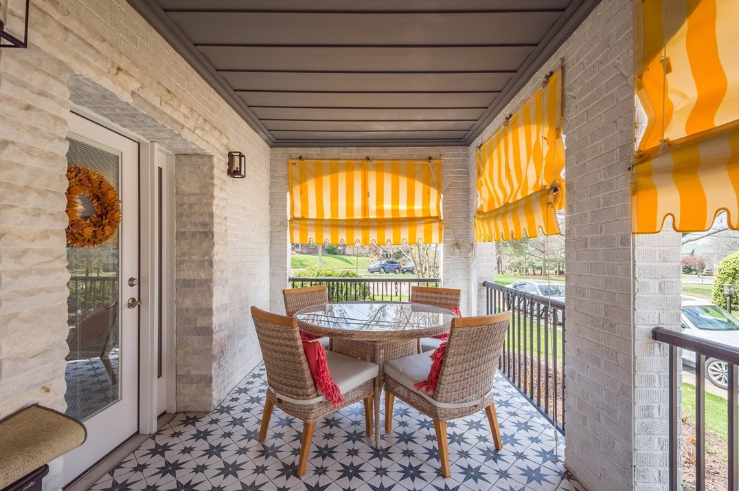 145 Main Entrance Dr, Pittsburgh PA  15122-1153 exterior