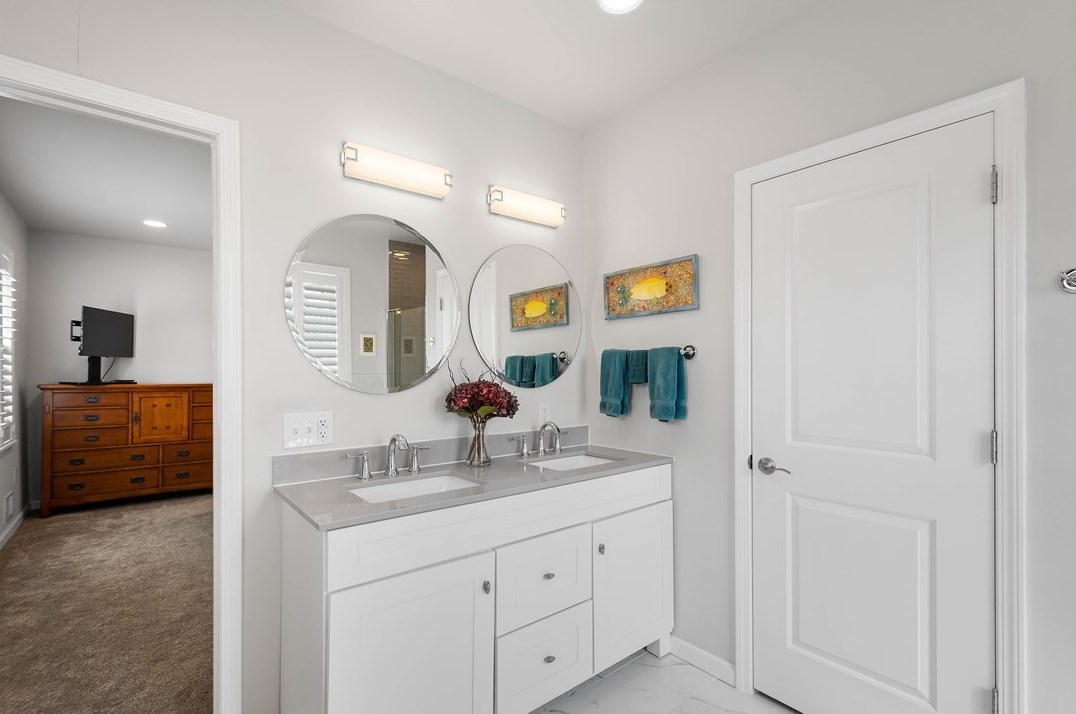 145 Main Entrance Dr, Pittsburgh PA  15122-1153 exterior