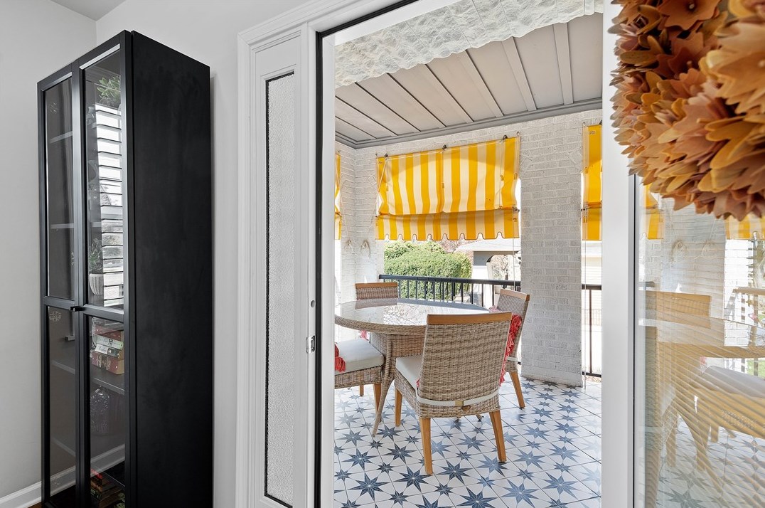 145 Main Entrance Dr, Pittsburgh PA  15122-1153 exterior