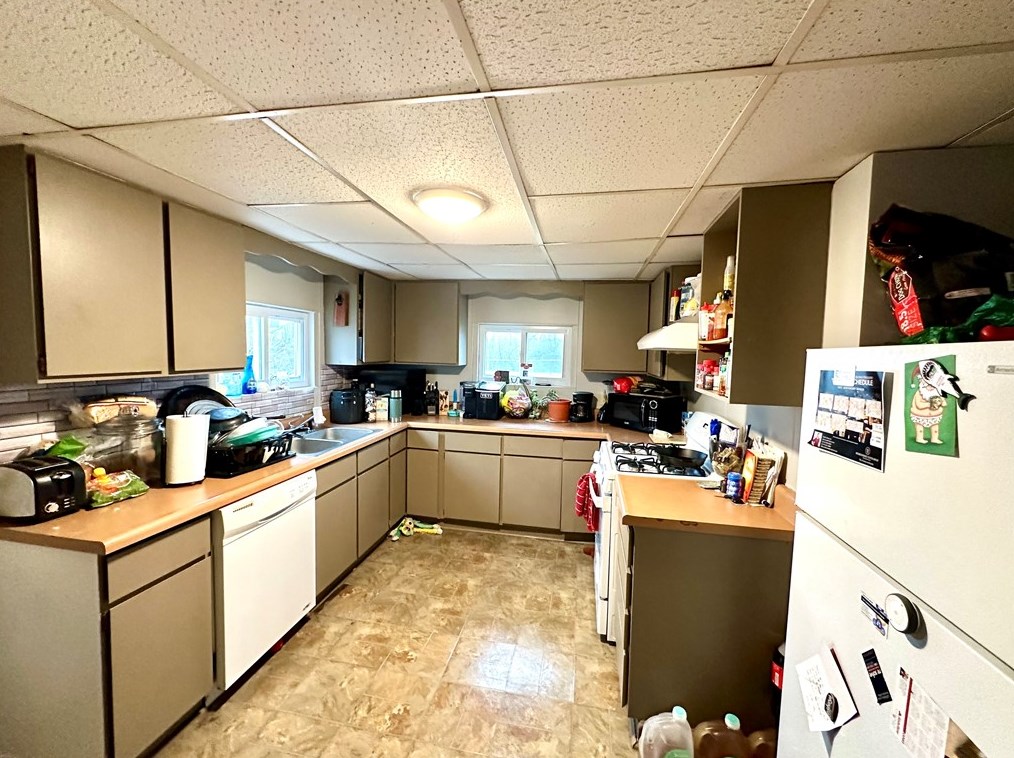 2911 Mary St, Pittsburgh PA 15203-1820 exterior