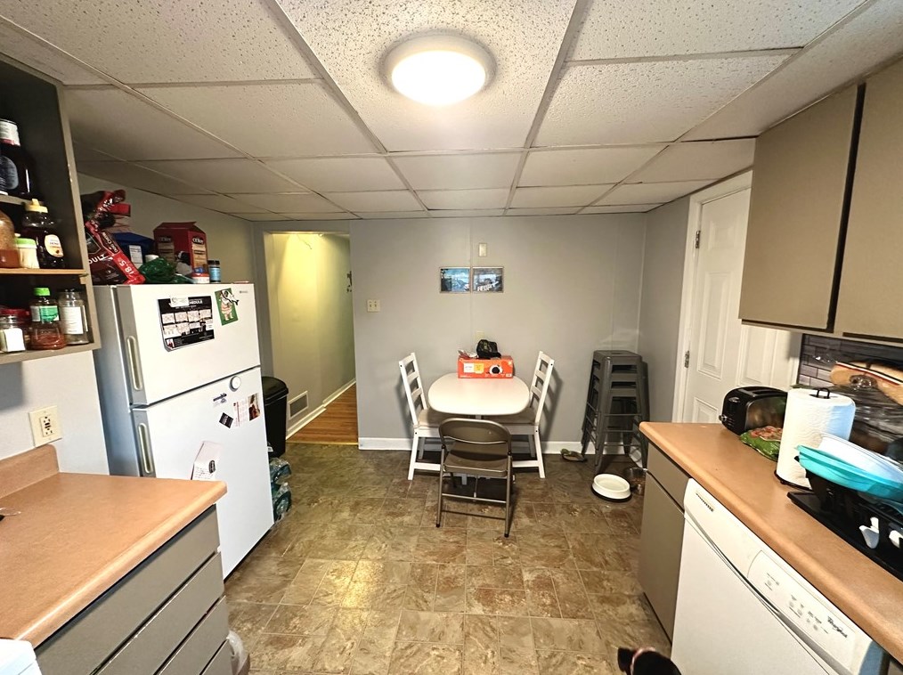 2911 Mary St, Pittsburgh PA 15203-1820 exterior