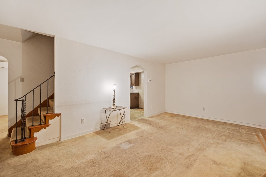 3332 Waltham Ave, Pittsburgh, PA 15216-2222