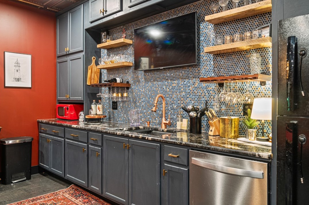 335 Chestnut St, Sewickley PA 15143-1809 exterior