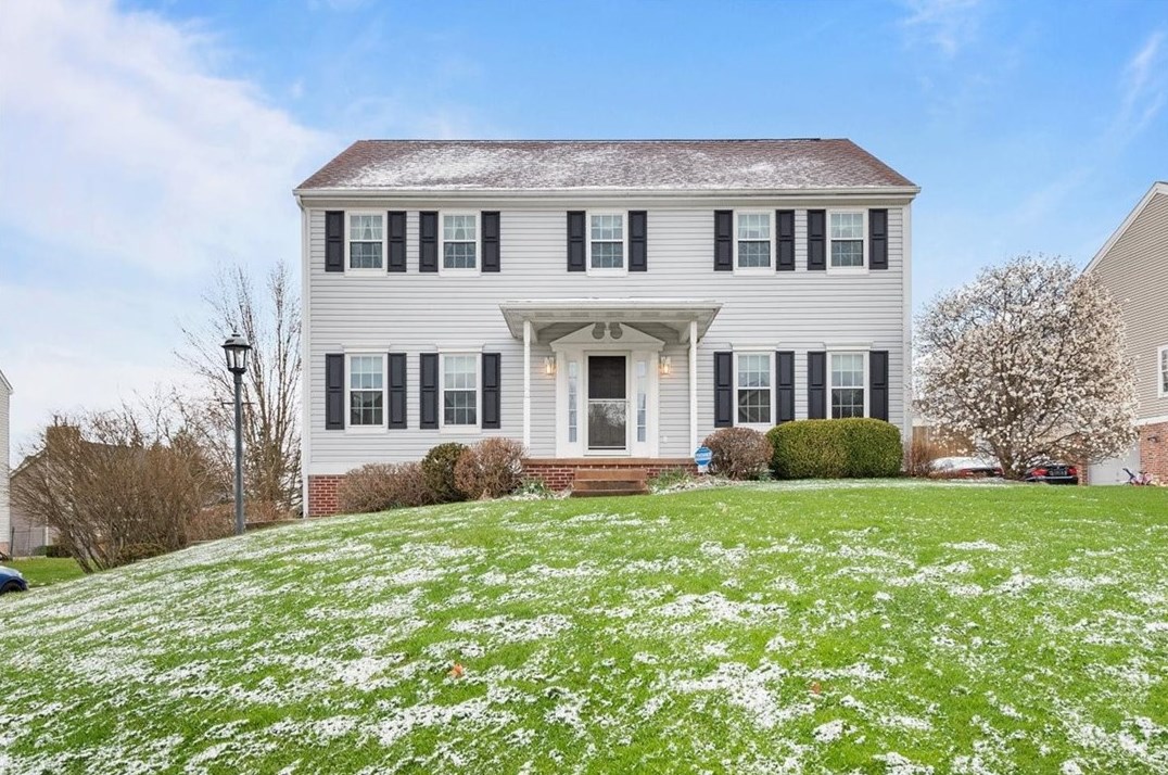 402 Hampton Ct, Seven Fields, PA 16046-8020