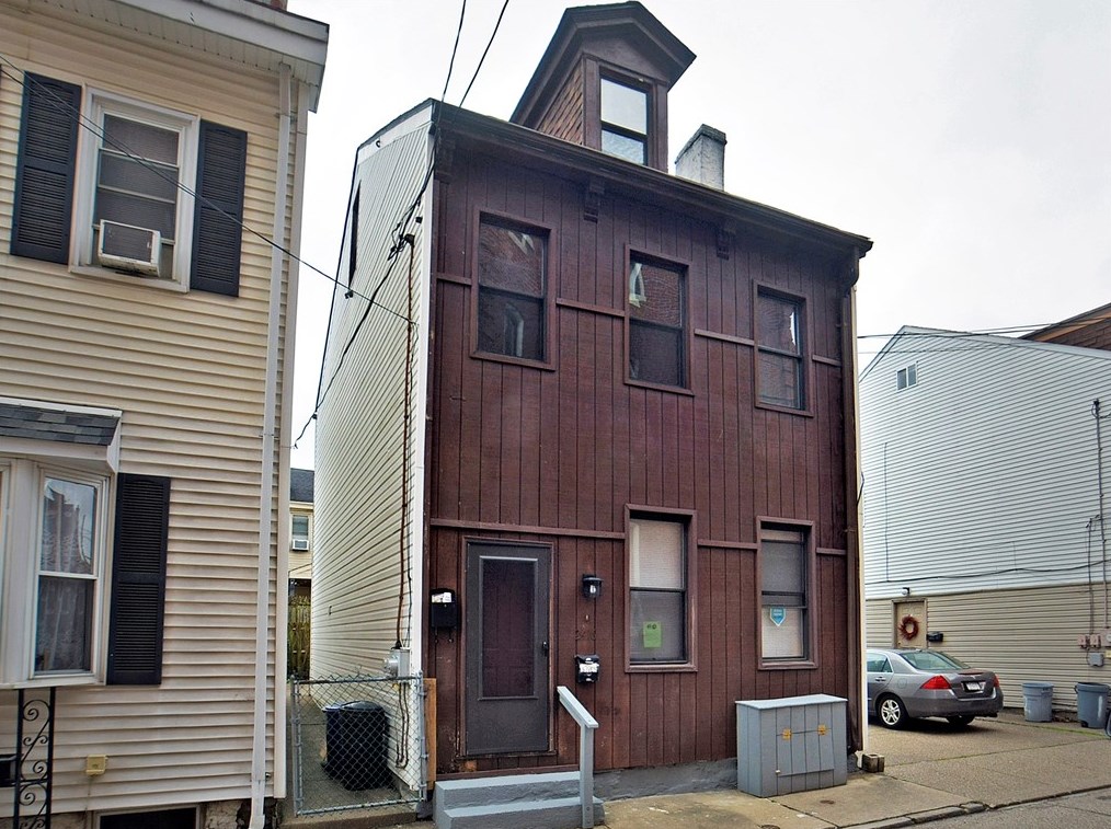 2416 Larkins Wy, Pittsburgh, PA 15203