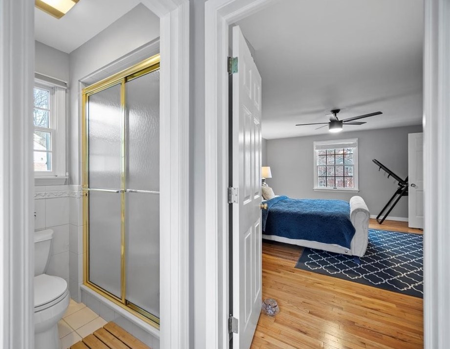 135 Devonwood Dr, Pittsburgh PA  15241-2255 exterior