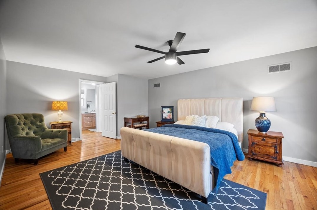 135 Devonwood Dr, Pittsburgh PA  15241-2255 exterior