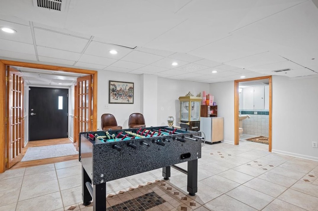 135 Devonwood Dr, Pittsburgh PA  15241-2255 exterior