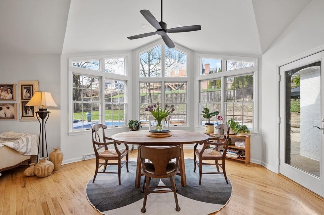 135 Devonwood Dr, Pittsburgh PA  15241-2255 exterior