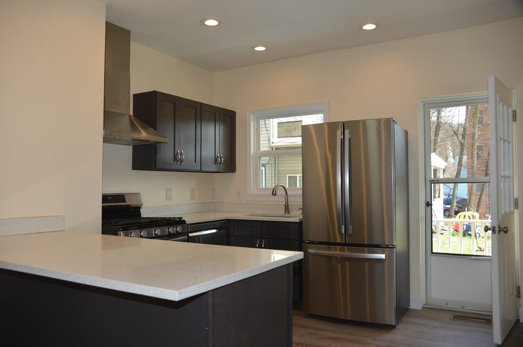 44 Vilsack St, Pittsburgh PA 15223-1733 exterior