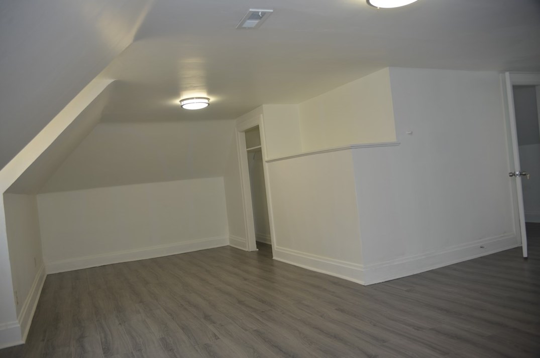 44 Vilsack St, Pittsburgh PA 15223-1733 exterior