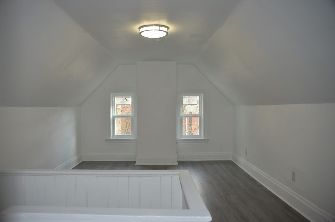 44 Vilsack St, Pittsburgh PA 15223-1733 exterior