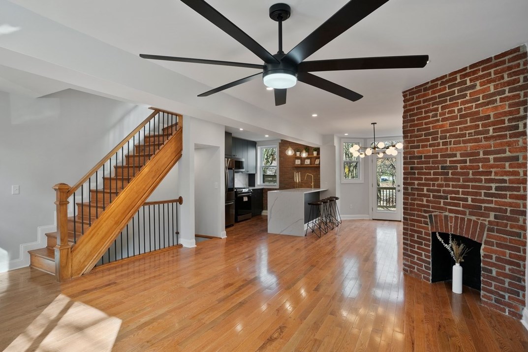 920 Highview St, Pittsburgh, PA 15206-1413