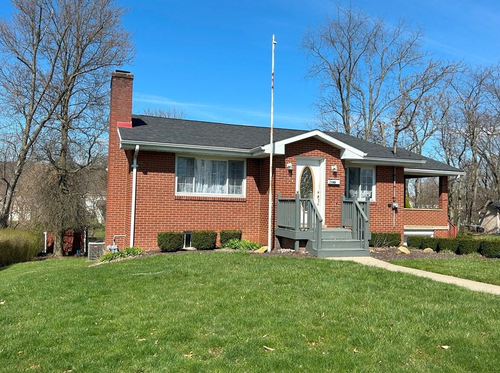 210 Mckim St, Zelienople, PA 16063
