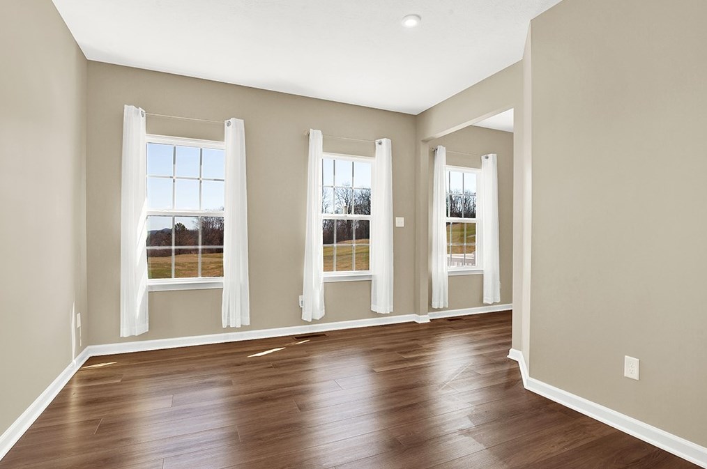 1002 Country Club Rd, Jeannette, PA 15644