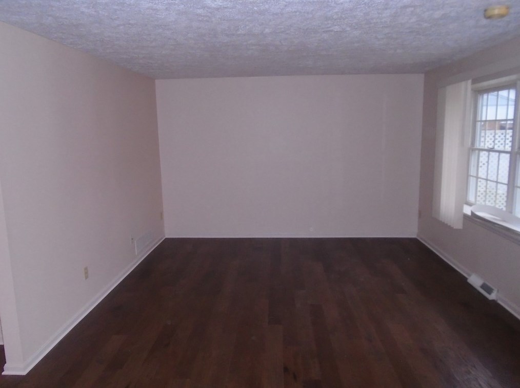 244 Greenwood Dr, Canonsburg, PA 15317