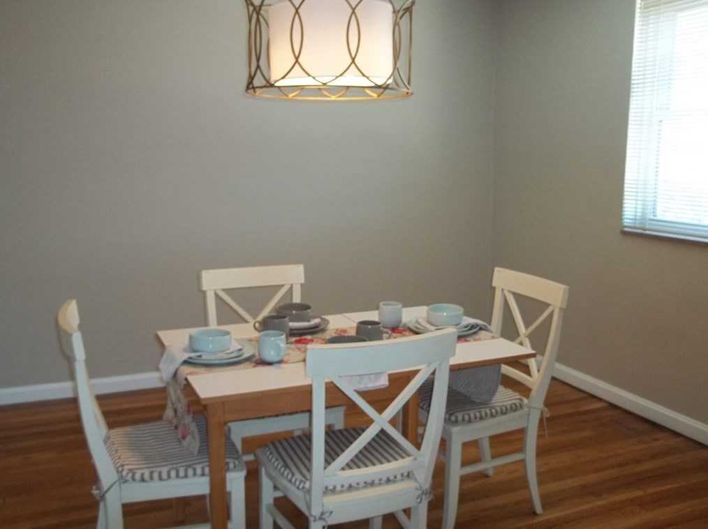 4 Chapel Dr, Pittsburgh PA 15237-2517 exterior